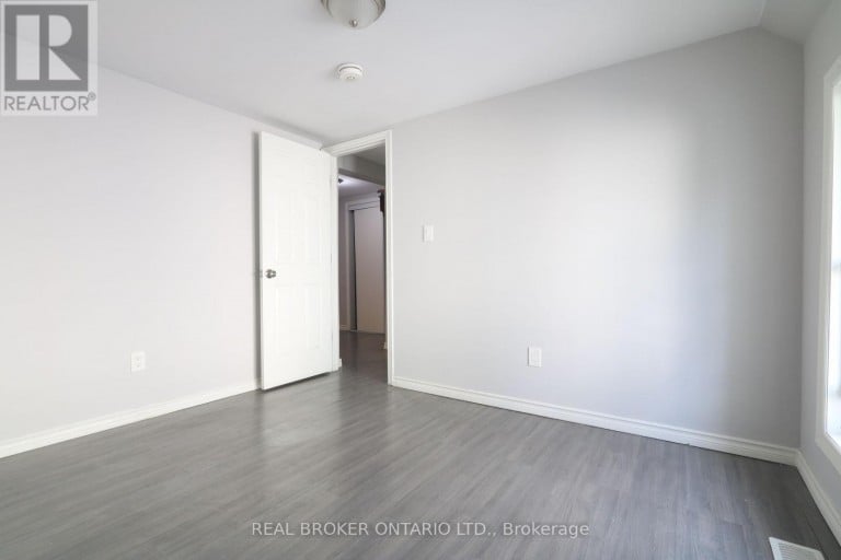 4424 ELLIS STREET, Niagara Falls (Downtown), Ontario, L2E1H4