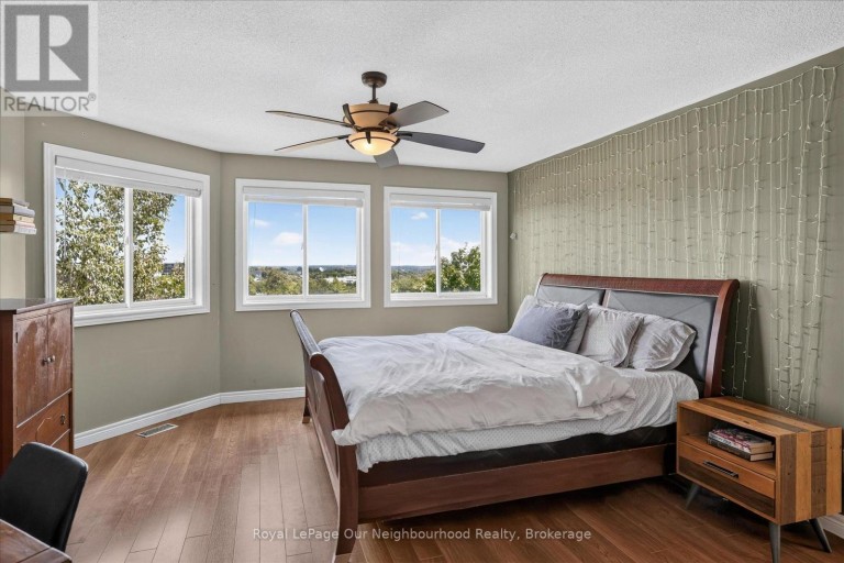 1072 SILVERDALE ROAD, Peterborough (Otonabee Ward 1), Ontario, K9J7W6