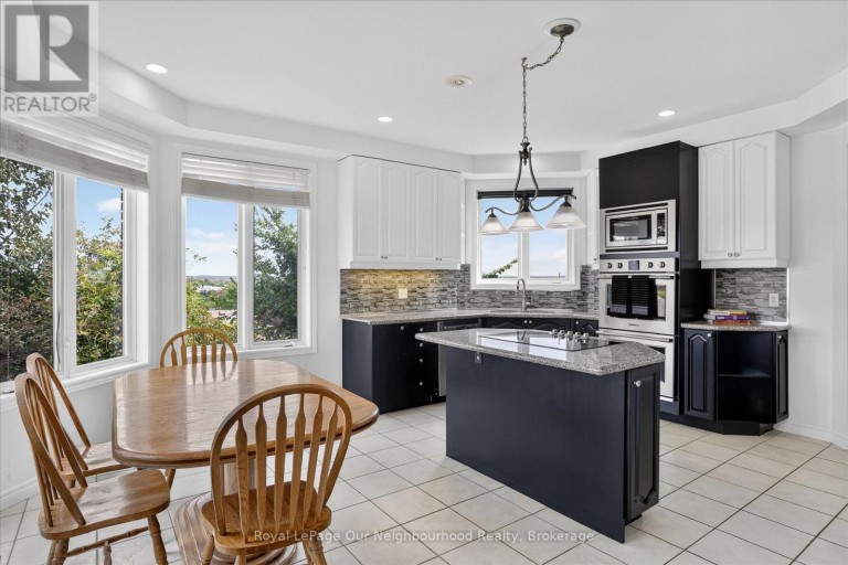 1072 SILVERDALE ROAD, Peterborough (Otonabee Ward 1), Ontario, K9J7W6