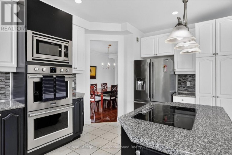 1072 SILVERDALE ROAD, Peterborough (Otonabee Ward 1), Ontario, K9J7W6