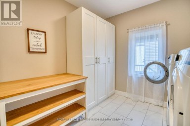 620 GRACELAND AVENUE, Kingston (South Of Taylor-Kidd Blvd) Ontario