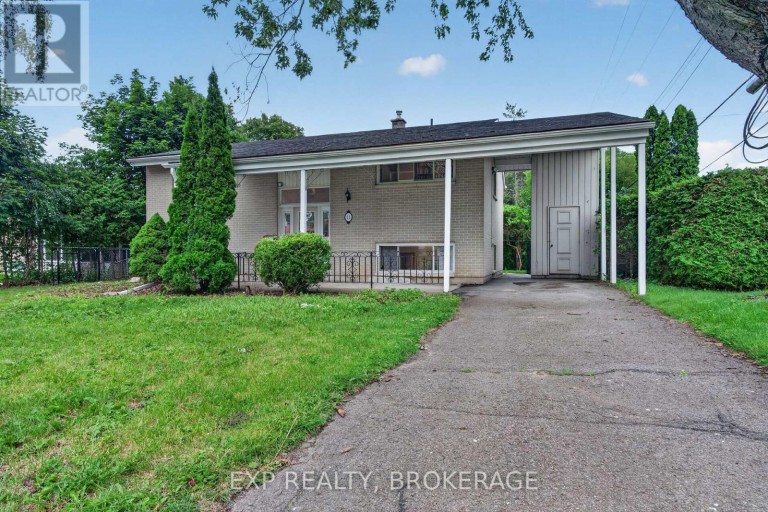 11 PEMBER PLACE, Kingston (Central City West), Ontario, K7M2P8