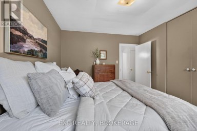 11 PEMBER PLACE Kingston (Central City West) Ontario photo 16