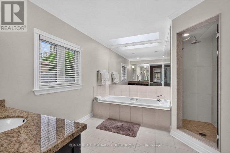 110 UPPER CANADA DRIVE, Toronto (St. Andrew-Windfields), Ontario, M2P1S4