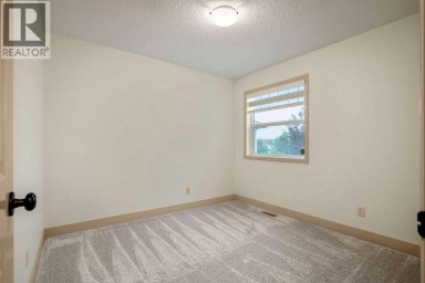 520 Panatella Boulevard NW Calgary Alberta photo 29