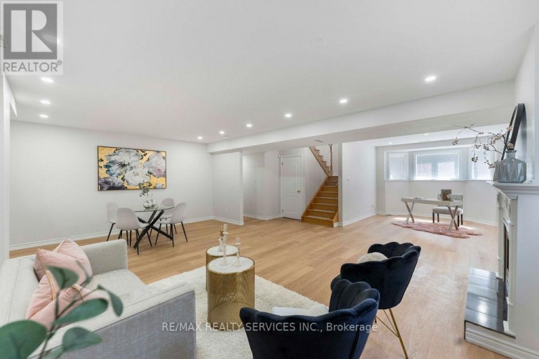 254 OLD MOSLEY STREET, Wasaga Beach, Ontario, L9Z2H8