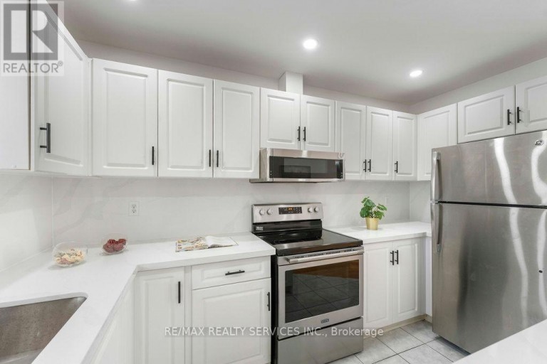 254 OLD MOSLEY STREET, Wasaga Beach, Ontario, L9Z2H8