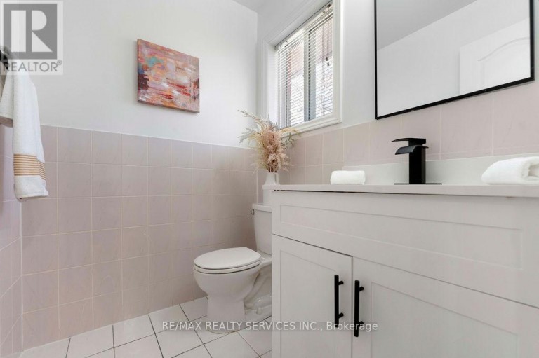 254 OLD MOSLEY STREET, Wasaga Beach, Ontario, L9Z2H8