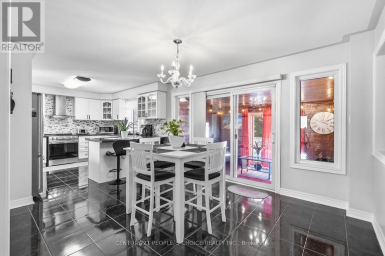 4 IMPERIAL CROWN LANE, Barrie (Innis-Shore), Ontario, L4N0T4