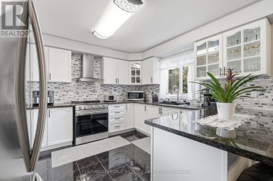 4 IMPERIAL CROWN LANE Barrie (Innis-Shore) Ontario photo 16