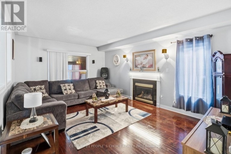4 IMPERIAL CROWN LANE, Barrie (Innis-Shore), Ontario, L4N0T4