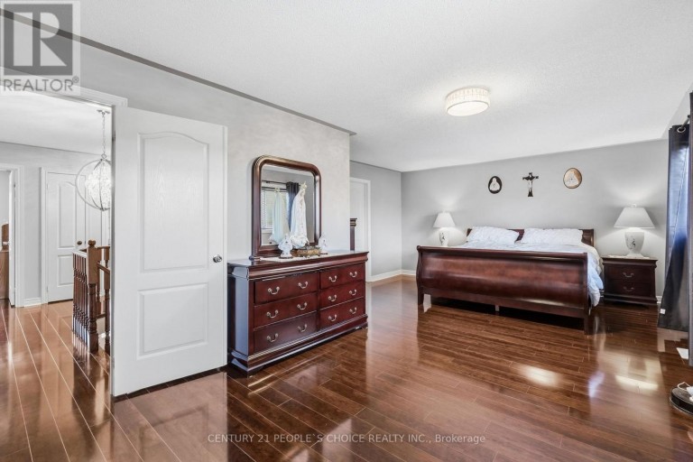 4 IMPERIAL CROWN LANE, Barrie (Innis-Shore), Ontario, L4N0T4