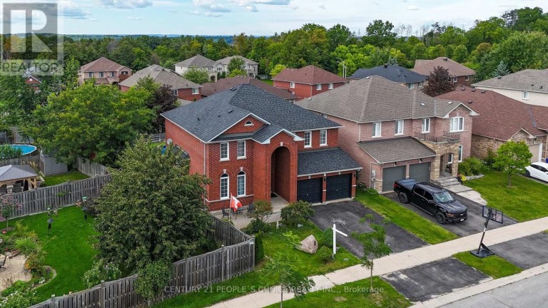 4 IMPERIAL CROWN LANE, Barrie (Innis-Shore), Ontario, L4N0T4