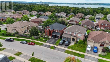 4 IMPERIAL CROWN LANE Barrie (Innis-Shore) Ontario photo 4
