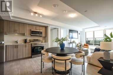 606 - 556 MARLEE AVENUE Toronto (Yorkdale-Glen Park) Ontario photo 3