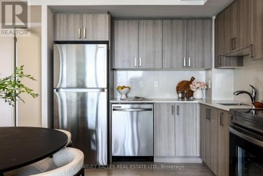 606 - 556 MARLEE AVENUE Toronto (Yorkdale-Glen Park) Ontario photo 6
