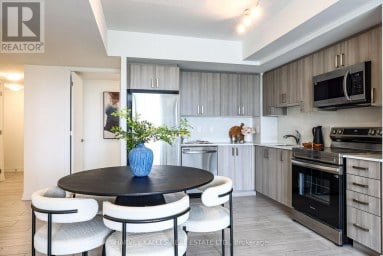 606 - 556 MARLEE AVENUE Toronto (Yorkdale-Glen Park) Ontario photo 7