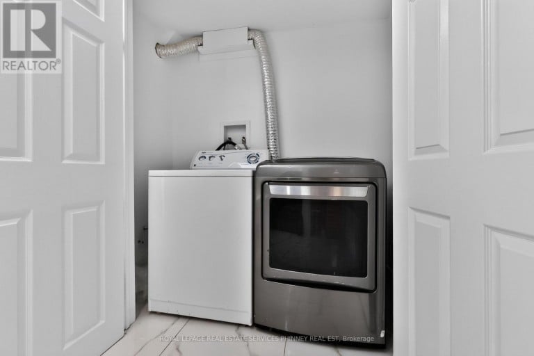 245 GLENHOLME AVENUE, Hamilton (Glenview), Ontario, L8K3L9