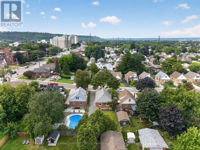 245 GLENHOLME AVENUE, Hamilton (Glenview), Ontario, L8K3L9