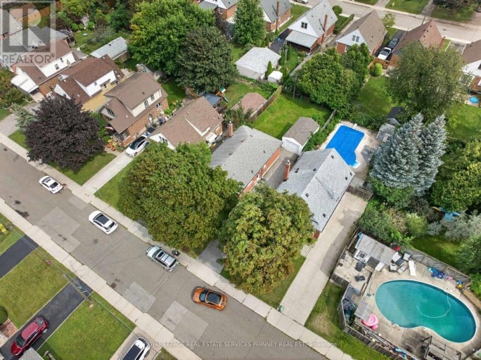 245 GLENHOLME AVENUE, Hamilton (Glenview), Ontario, L8K3L9