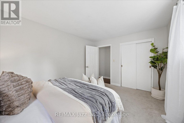 364 KING STREET E, Clarington (Bowmanville), Ontario, L1C3K5