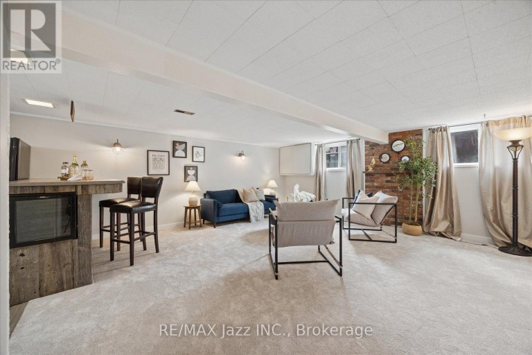 364 KING STREET E, Clarington (Bowmanville), Ontario, L1C3K5