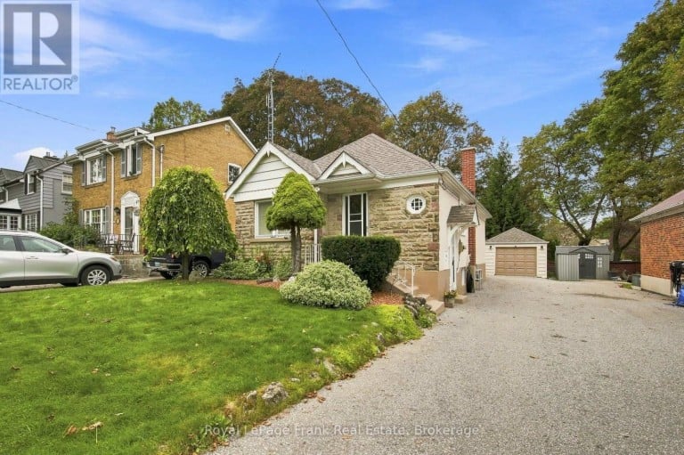 126 LAUDER ROAD, Oshawa (O'Neill), Ontario, L1G2H6