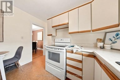 126 LAUDER ROAD Oshawa (O'Neill) Ontario photo 12