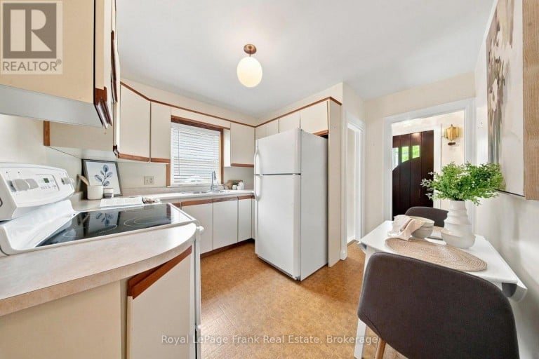 126 LAUDER ROAD, Oshawa (O'Neill), Ontario, L1G2H6