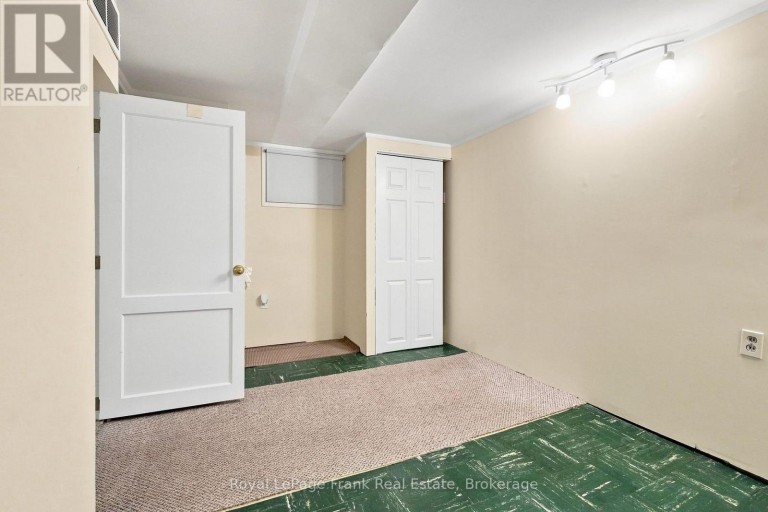 126 LAUDER ROAD, Oshawa (O'Neill), Ontario, L1G2H6