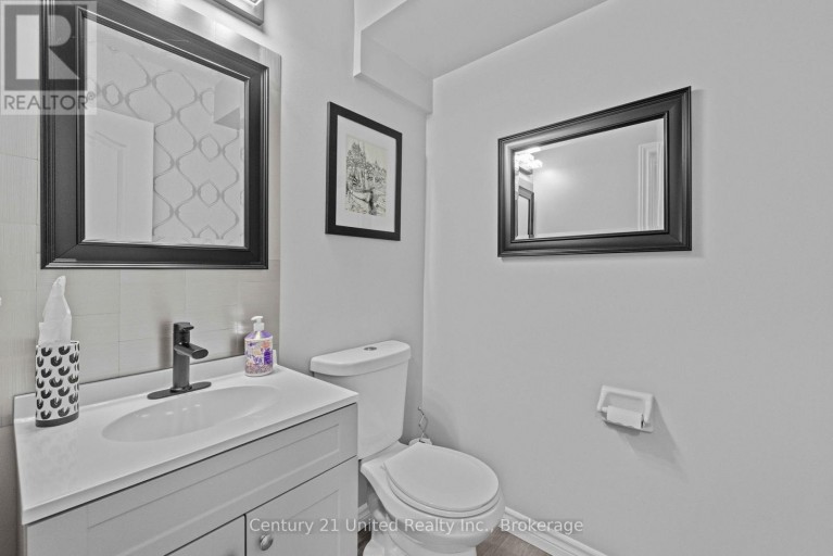 49 WATERVIEW LANE, Clarington (Newcastle), Ontario, L1B1P5