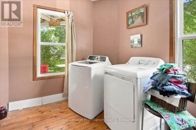 513 MOIRA STREET Tweed (Tweed (Village)) Ontario photo 13