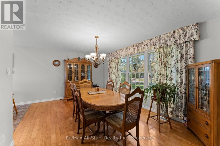 137 REID STREET, Kawartha Lakes (Bobcaygeon), Ontario, K0M1A0