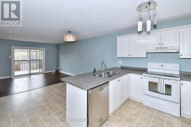 358 MIDDLEFIELD ROAD Peterborough (Ashburnham Ward 4) Ontario photo 8