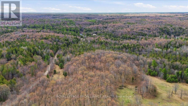 1860 NORTH ROAD, Frontenac (Frontenac North), Ontario, K0H2M0