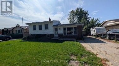 109 LANGTON ROAD London East (East D) Ontario photo 1