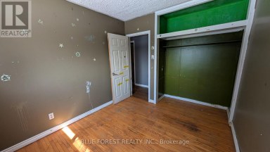 109 LANGTON ROAD London East (East D) Ontario photo 24