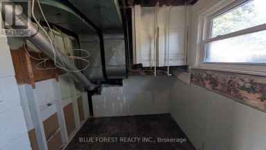 109 LANGTON ROAD London East (East D) Ontario photo 28