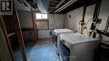 109 LANGTON ROAD London East (East D) Ontario photo 33