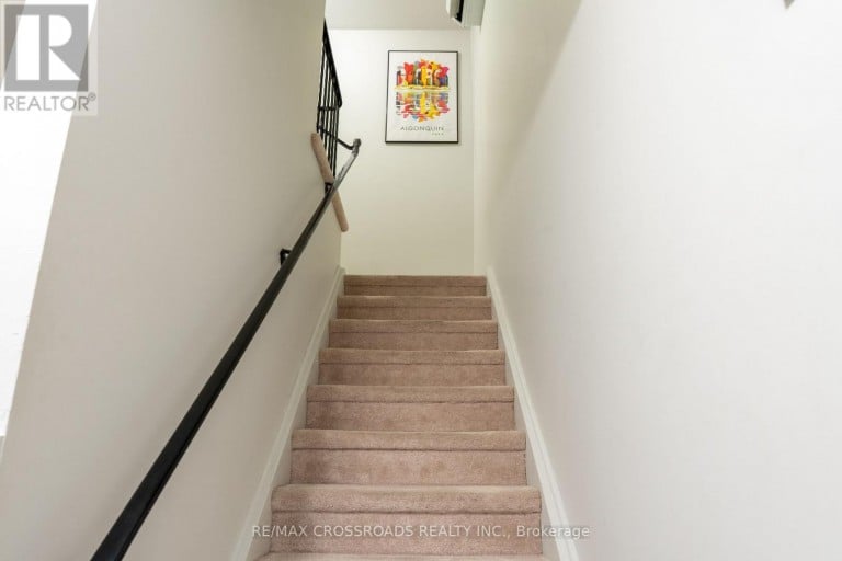 30 - 350 CAMELOT COURT, Oshawa (Eastdale), Ontario, L1G6P7