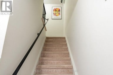 30 - 350 CAMELOT COURT Oshawa (Eastdale) Ontario photo 12