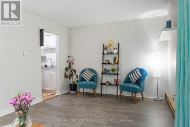 30 - 350 CAMELOT COURT Oshawa (Eastdale) Ontario photo 8