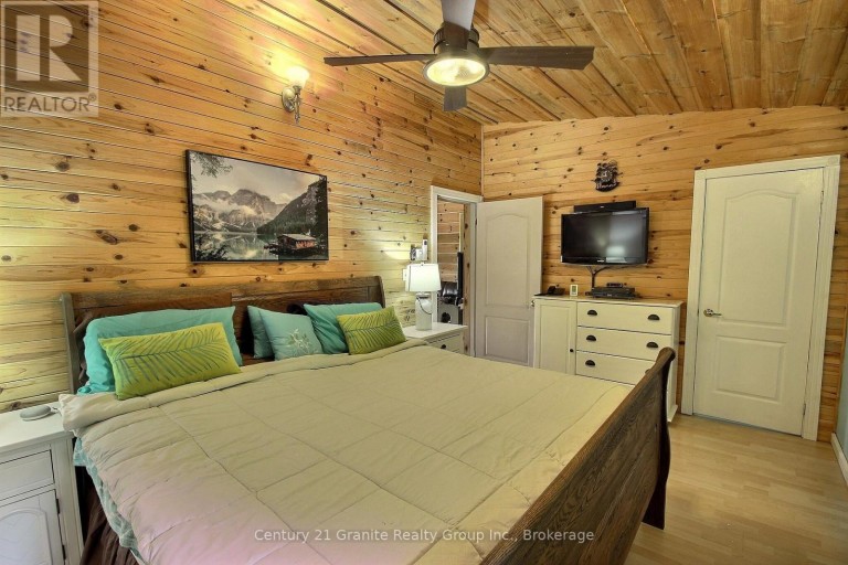 1082 GREEN LAKE ROAD, Algonquin Highlands (Stanhope), Ontario, K0M1S0