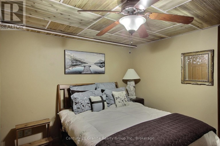 1082 GREEN LAKE ROAD, Algonquin Highlands (Stanhope), Ontario, K0M1S0
