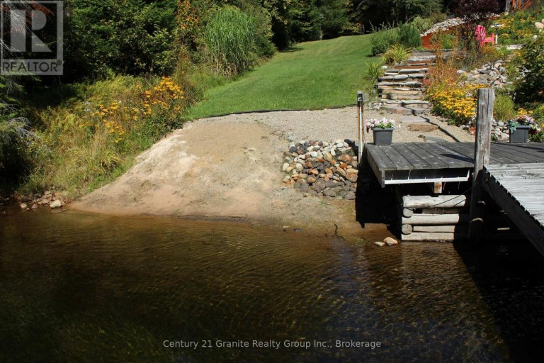 1082 GREEN LAKE ROAD, Algonquin Highlands (Stanhope), Ontario, K0M1S0