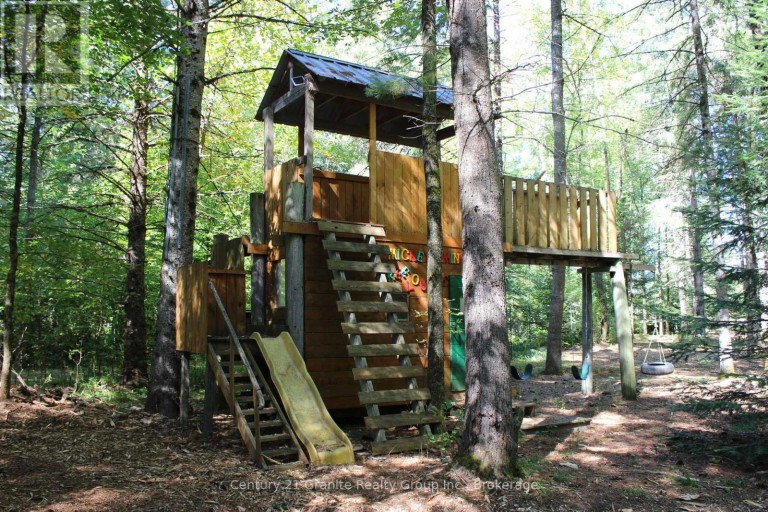 1082 GREEN LAKE ROAD, Algonquin Highlands (Stanhope), Ontario, K0M1S0