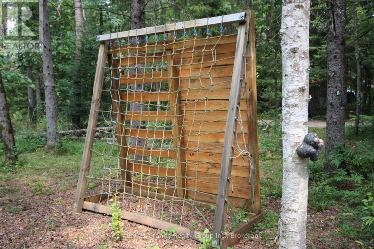 1082 GREEN LAKE ROAD, Algonquin Highlands (Stanhope), Ontario, K0M1S0
