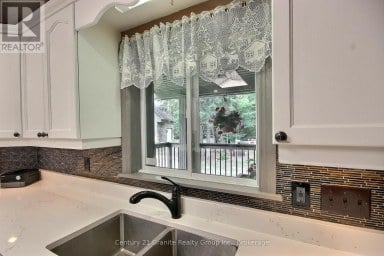 1082 GREEN LAKE ROAD Algonquin Highlands (Stanhope) Ontario photo 6