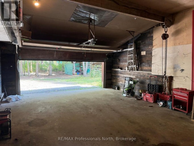 83 CERAMIC MINE ROAD NORTH ROAD, Huntsville (Chaffey), Ontario, P1H2J3
