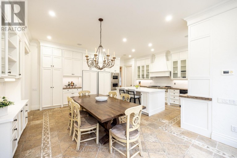 9 SEINECLIFFE ROAD, Markham (Bayview Glen), Ontario, L3T1K3